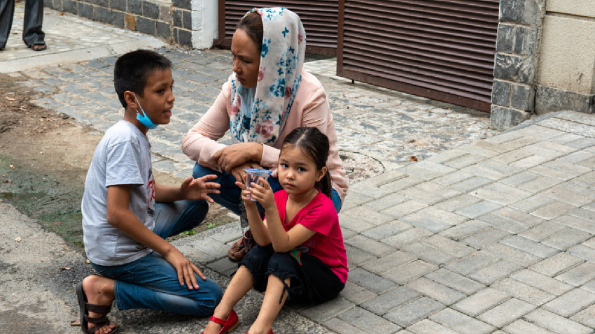 İran, savaşla birlikte hedef haline gelen 800 bin Afganı sınır dışı etti