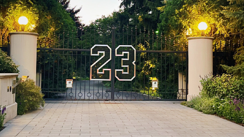 Michael Jordan'ın ünlü malikanesi artık Airbnb'de kiralanıyor