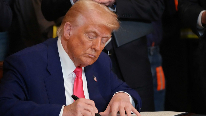 Trump'tan kripto para yasası 'GENIUS'a onay