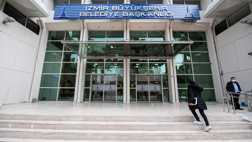 İzmir Büyükşehir Belediyesi soruşturmalarında iki iddianame hazırlandı