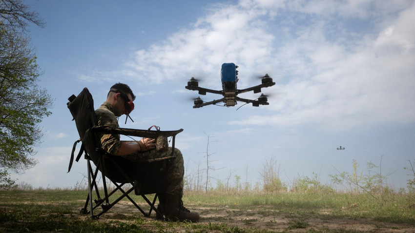 New York Times yazdı: Rusya Ukrayna'nın drone'larıyla baş edebilmek için ülkedeki mobil interneti kesti