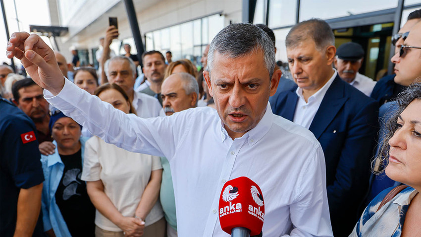 Özgür Özel Murat Çalık’ın tedavi gördüğü hastanede konuştu: Murat Çalık'ı hastane hastane gezdirmek Nazi Almanya'sında olur