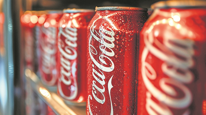 Telegraph analizi: Kola içtikten sonra vücutta neler oluyor?