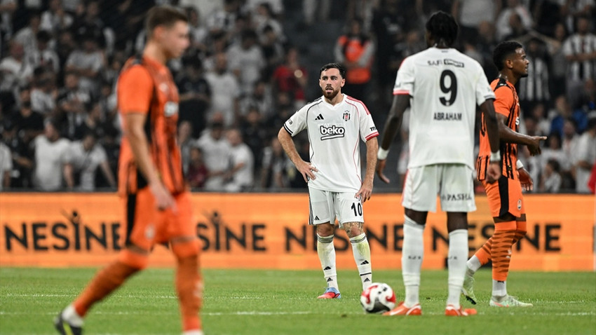 UEFA Avrupa Ligi: Beşiktaş, ikinci eleme turu ilk maçında Shakhtar Donetsk'e 4-2 yenildi