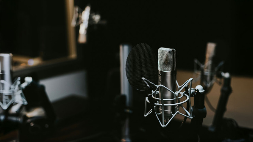 Dinlemeye değer podcast önerileri