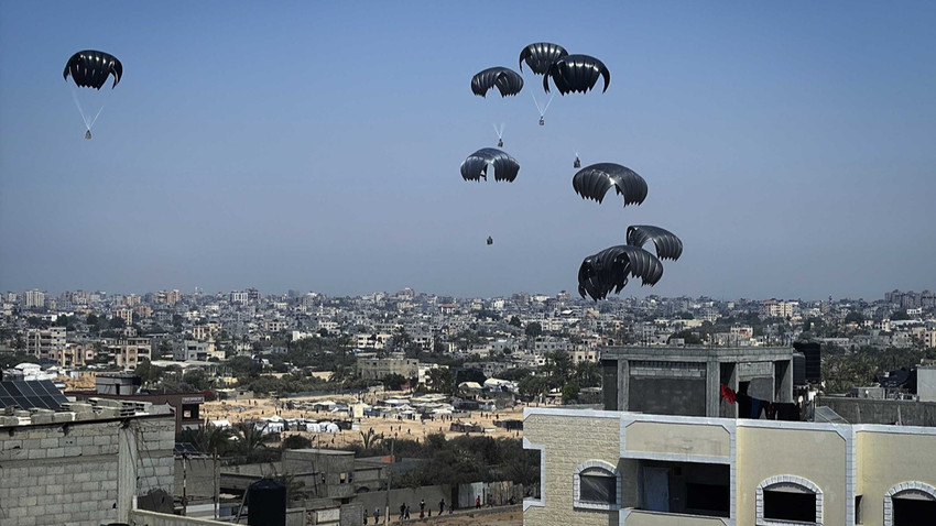 İsrail'den 'uçuşlar iptal edilir' tehdidi: İnsani yardım uçaklarındaki gazetecilerin Gazze'yi görüntülemesine izin verilmedi