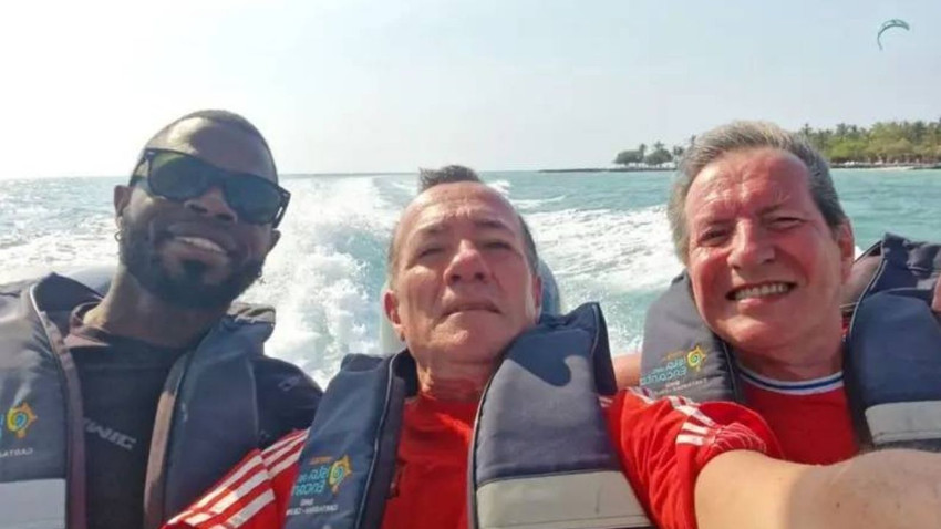 Yostin Mosquera (solda), Albert Alfonso (ortada) ve Paul Longworth (sağda)