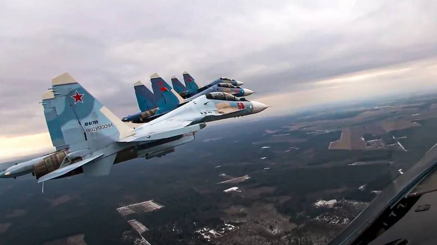 Ukrayna'dan Karadeniz baskını: 'A' timi, 5 Rus savaş uçağını bir anda yok etti