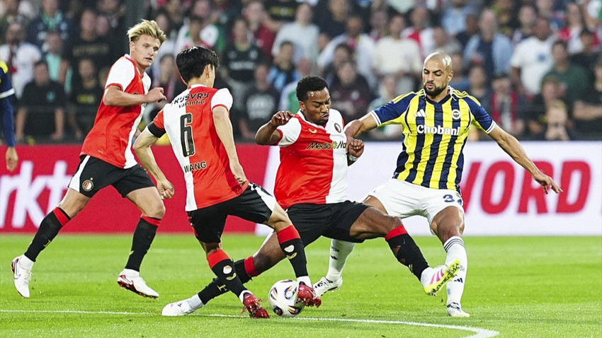 Fenerbahçe turu İstanbul'a bıraktı: Feyenoord'a deplasmanda 2-1 yenildi