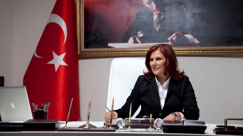 Aydın Büyükşehir Belediye Başkanı partisinden istifa etti: CHP'nin 'Topuklu Efe'si Özlem Çerçioğlu'nun yolculuğu