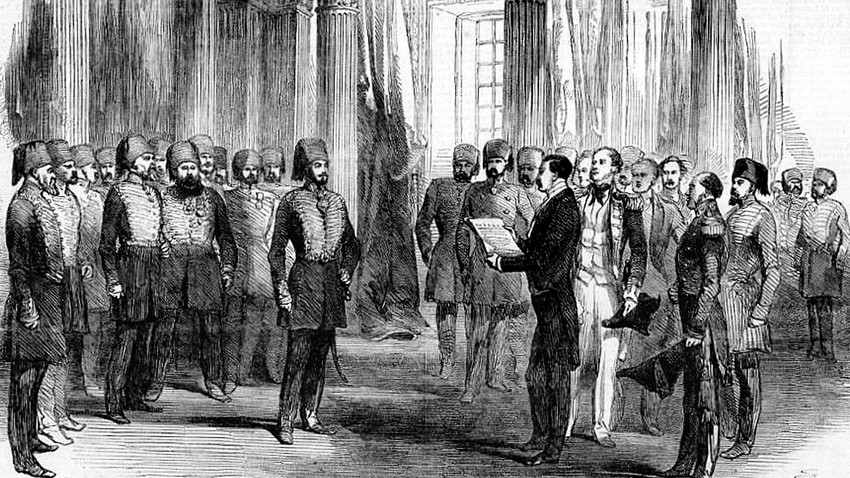 Sergide Sultan Abdülmecid’in açlıkla kıvranan İrlanda halkına gönderdiği 1.000 sterlinlik yardım anlatılıyor.