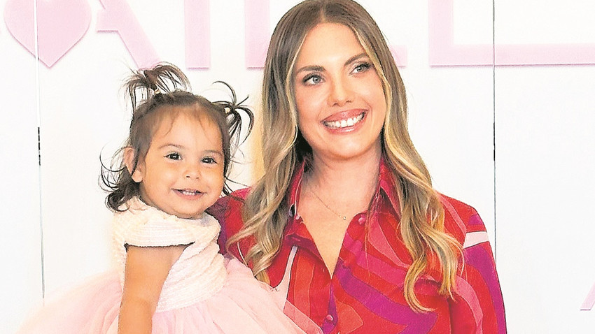 Eda Ece’nin, Yeni Nesil Aile dizisi de Doğan Burda’nın yeni dijital platformu Bmag’de sonbaharda yayında.