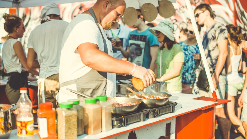 2025 yazında Moskova'da bir sokak festivalı (Fotoğraf: Shutterstock)