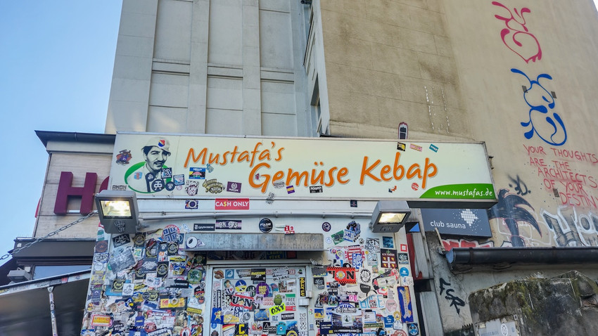 Berlin'in en ünlü dönercilerinden Mustafa's Gemüse Kebap (Fotoğraf: Shutterstock)