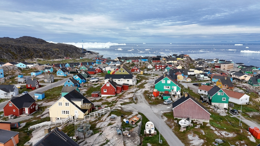 Danimarka, spiral skandalı için özür diledi