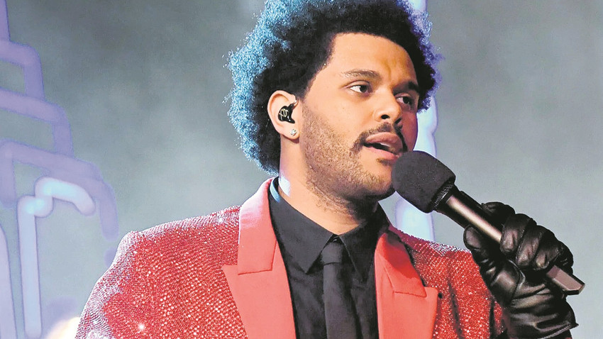 The Weeknd'in 28 şarkısı 1 milyar dinlenmeyi geçmiş durumda.