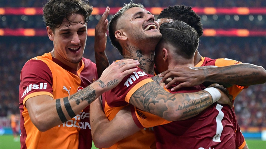 Süper Lig'e dört dörtlük başlangıç: Rizespor'u 3-1 yenen Galatasaray dört maçta 12 puana ulaştı