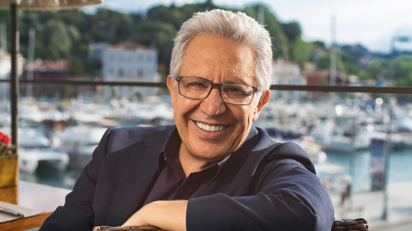 Zülfü Livaneli’nin yeni romanı “Bekle Beni”nin ilk sayfaları sadece Oksijen’de!