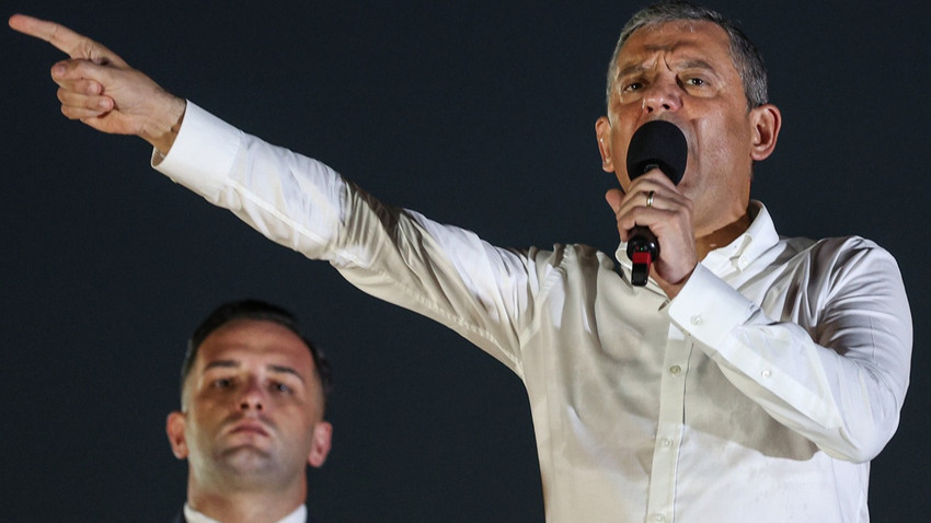 Özel, FT'ye konuştu: Baskı devam ederse Türkiye'de hayatı durma noktasına getirecek eylemler yaparız