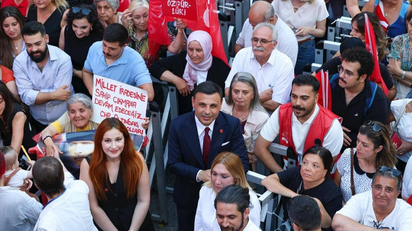 Özgür Çelik: İstanbul'da 48 saatte 506 delege olağanüstü kongre için imza verdi