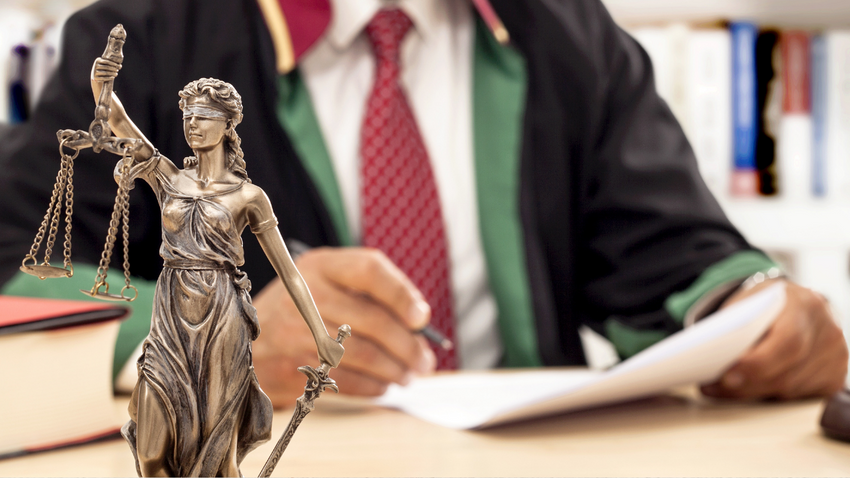 Yeni 'avukatlık asgari ücret tarifesi' Resmi Gazete'de