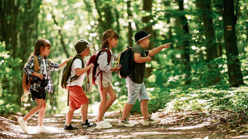 Çocuklar çevre eğitiminde doğayı canlı yaşamında ortak bir yaşam alanı olarak görmeli diyor Prof. Utku Perktaş.