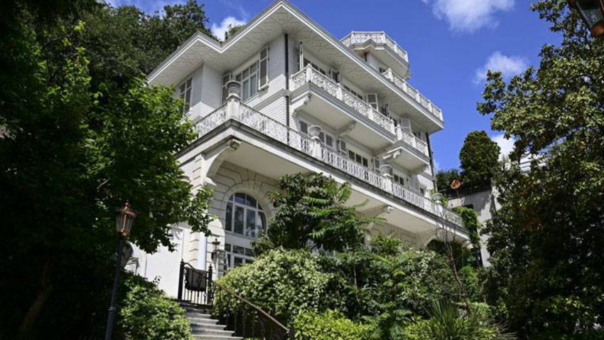 1 milyar 116 milyon liraya satılmıştı: FETÖ firarisi Akın İpek'in Beyaz Köşk'ünün sahibi belli oldu