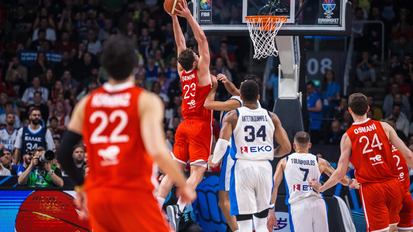 Giresun'dan zirveye: 12 Dev Adam'ı sırtlayan Alperen Şengün'ün ilham veren hikayesi