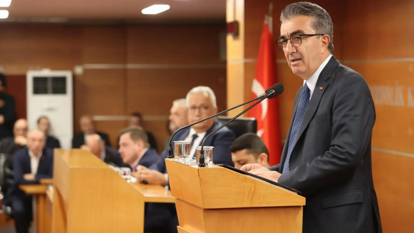 Bayrampaşa Belediye Başkanı Hasan Mutlu'dan ilk mesaj: Boyun eğmeyeceğiz!