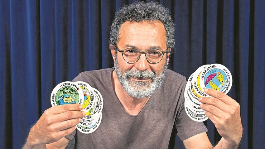 Duyarsızların alnına yapıştırmalık sticker’lar
