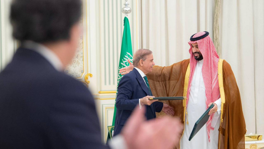 Financial Times: Petrodoların ötesinde iki ülkeye karşı kurulan ittifak