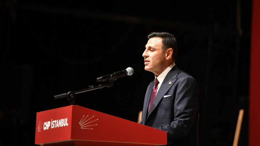 Mahkeme 'durdurun' dedi, YSK reddetti: Özgür Çelik yeniden İstanbul İl Başkanı