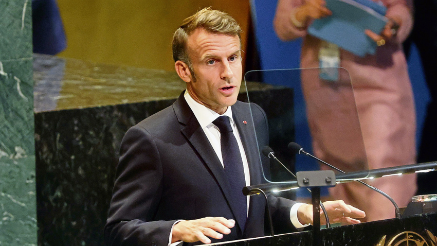 Macron BM kürsüsünde Fransa’nın Filistin’i tanıma kararını duyururken, ülkede bazı özel kanallar sesi kısıp kendisini canlı yayında eleştirdi. (Fotoğraf: Getty Images)