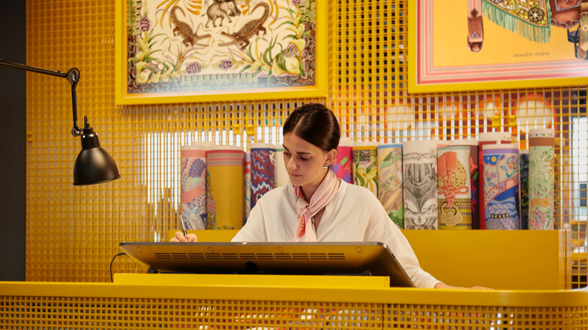 Hermès Kurumsal Gelişim ve Sosyal İşler İcra Başkan Yardımcısı Olivier Fournier: Elle üretilen her nesnede yaratıcısının kattığı bir ruh vardır