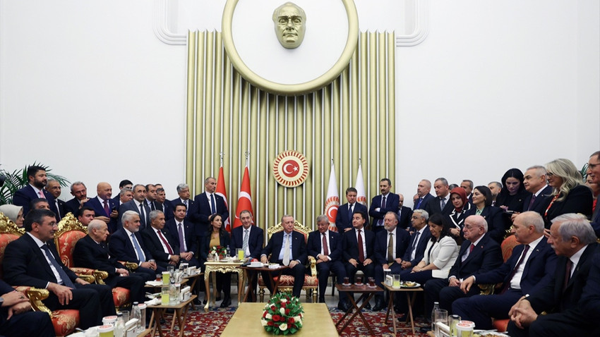 DEVA'dan 'Mermerli Salon'daki kareyle ilgili eleştirilere yanıt