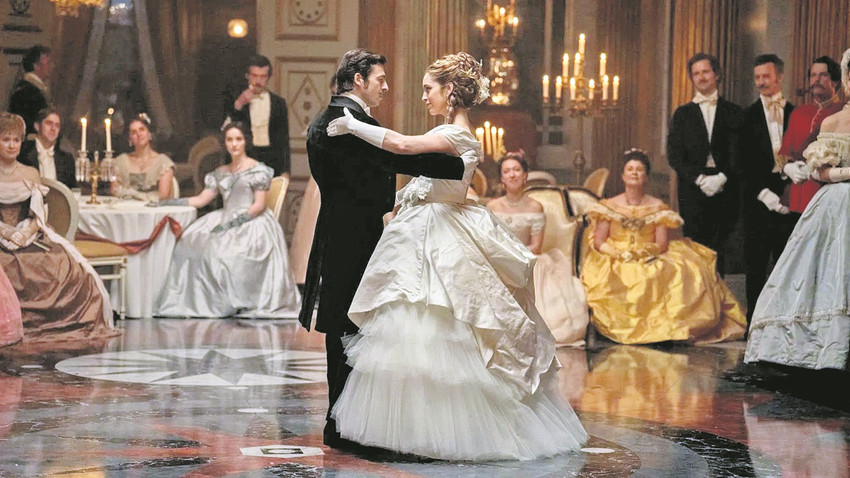 Ivana Lowell, “Senaryoyu okuyunca aklımdan ilk geçen, ‘Allah’ım acaba aile buna ne diyecek?’ oldu” diyor.