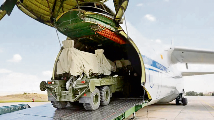 Türkiye’nin elinde iki ayrı S-400 sistemi ve 128 füze bulunuyor.