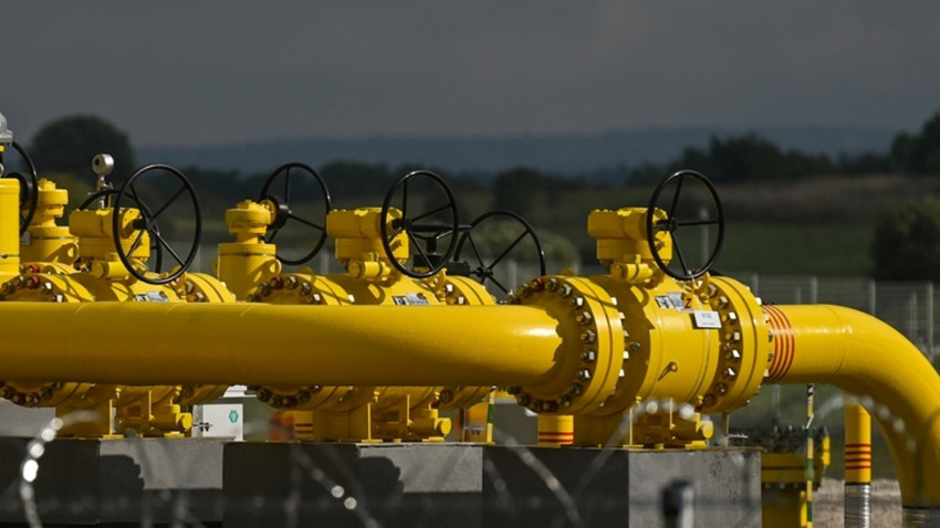 İran ülkenin güneyinde 10 trilyon fitküp gaz rezervi keşfettiğini duyurdu