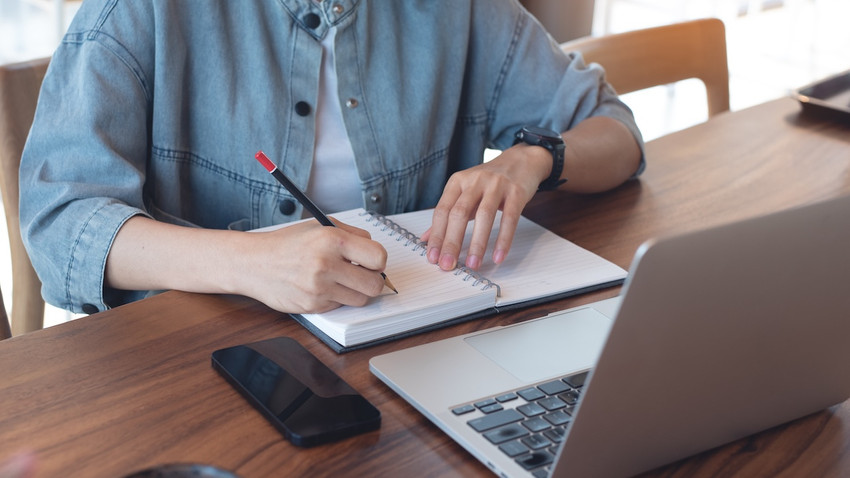Arzuhan Doğan Yalçındağ: Genç kadınların geleceğini en çok ekonomik koşullar etkiliyor