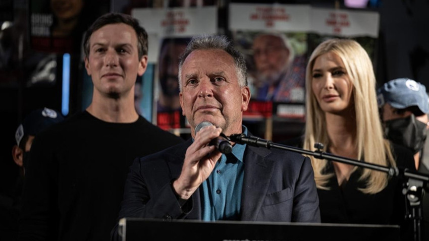 ABD Temsilcisi Witkoff Tel Aviv'deki gösteride Netanyahu'yu övdü, İsrailli kalabalık yuhaladı