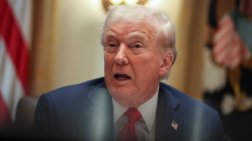 Trump Mısır yolunda konuştu: Savaş bitti, savaş bitti, anlıyor musunuz?