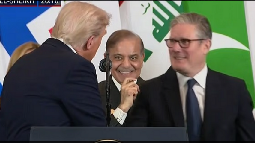 Kürsüye çıkmaya çalıştı: Trump'ı yanlış anlayan İngiltere Başbakanı zor durumda kaldı