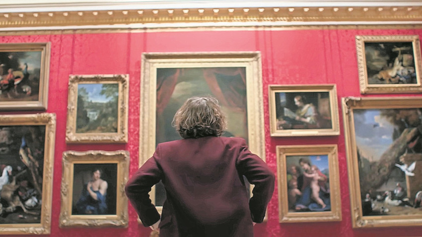 Sheehan Quirke, gündelik yaşamımızın vazgeçilmezi olan kamusal alanlardaki vasatlaşmayı inceliyor.