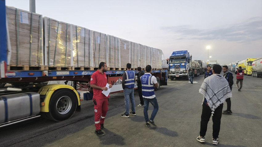 Gazze'ye insani yardım girişini durduran İsrail'den geri adım