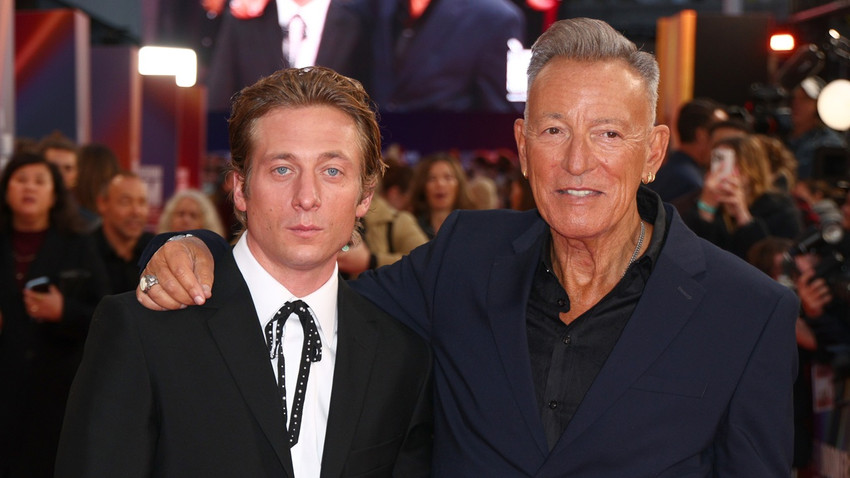 Jeremy Allen White ve Bruce Springsteen, filmin galasına birlikte katıldılar.