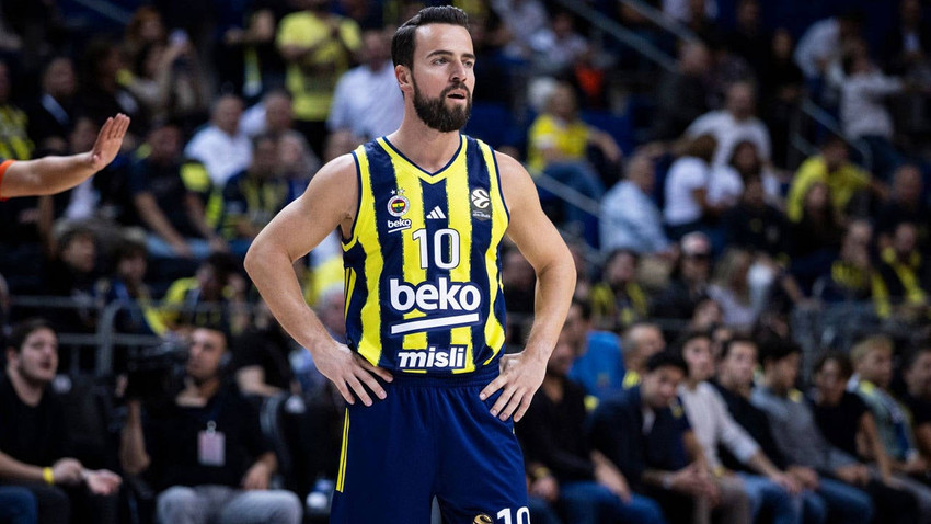 Fenerbahçe'nin kaptanı alkollü yakalandı: Ehliyetine el konuldu