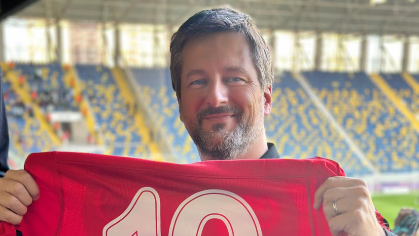 Macaristan Büyükelçisi Matis, Gençlerbirliği tribününde