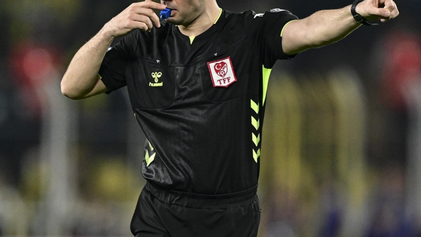 Hakemliğe dair bilinmesi gerekenler: Ne kadar kazanıyor, neye göre maç alıyorlar?