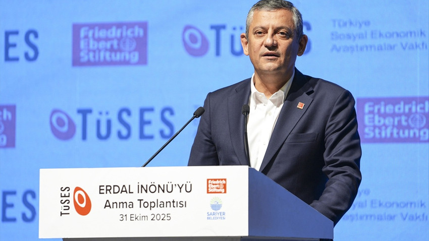 Özgür Özel'den 'süreç' mesajı: Tarihin doğru tarafında durma sorumluluğumuz var