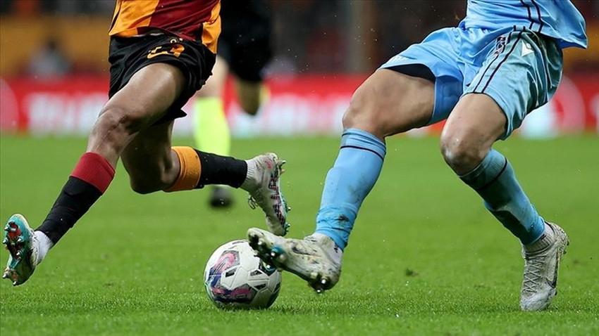 Süper Lig'de yarın: Trabzonspor, Galatasaray deplasmanında